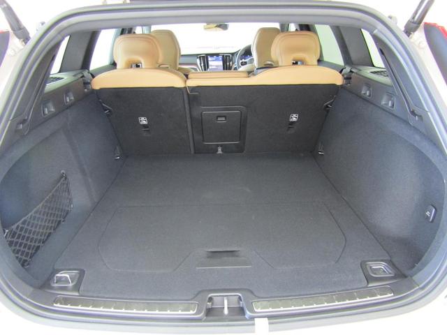 V60 クロスカントリー ウルトラ B5 AWD 弊社試乗車 Google搭載 前席シートヒーター 全車速追従クルーズコントロール パイロットアシスト 360度ビューモニター(41枚目)