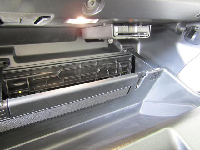 ＸＣ４０ アルティメット　Ｂ４　ＡＷＤ　Ｇｏｏｇｌｅ搭載　前後シートヒーター　全車速追従クルーズコントロール　パイロットアシスト　３６０度ビューモニター（48枚目）