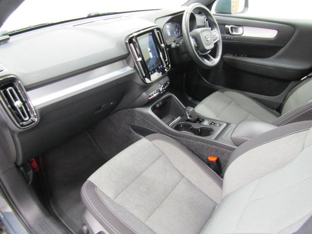 ���ɂ����݌v���ꂽ�V�[�g�́A�^�]�肾���łȂ�����Ȃ̕��ɂ����K�Ȉړ���Ԃ�񋟂��܂��B