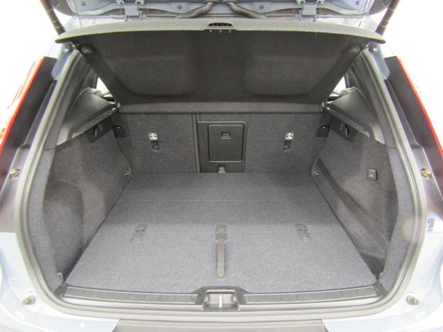 �傫�ȃ��Q�b�W�X�y�[�X�̓x�r�[�J�[��S���t�o�b�O���������ύڂ��������܂��B