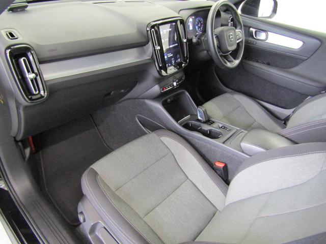 ���ɂ����݌v���ꂽ�V�[�g�́A�^�]�肾���łȂ�����Ȃ̕��ɂ����K�Ȉړ���Ԃ�񋟂��܂��B