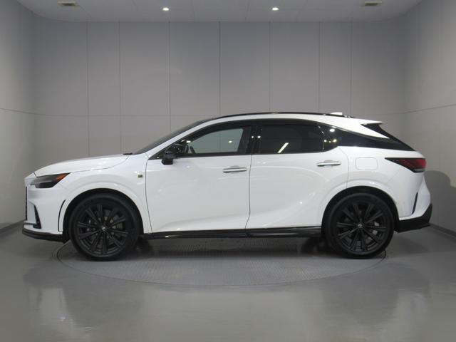 RX RX500h Fスポーツパフォーマンス レクサス認定中古車CPO ルーフレール パノラマルーフ 輻射ヒーター ロングラケージマット スポーティーエアロパッケージ(4枚目)