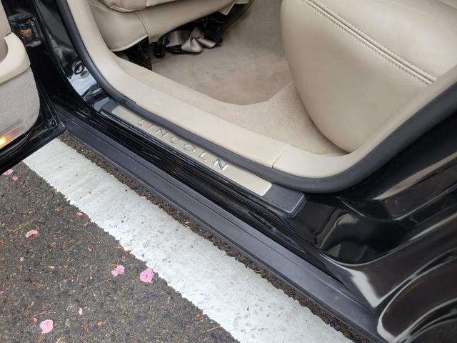 LINCOLN LINCOLN TOWNCAR