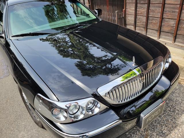 LINCOLN LINCOLN TOWNCAR