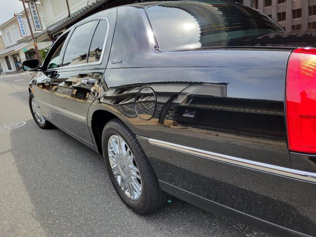 LINCOLN LINCOLN TOWNCAR