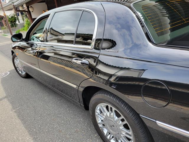 LINCOLN LINCOLN TOWNCAR