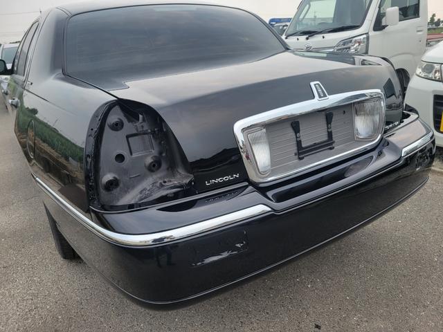 LINCOLN LINCOLN TOWNCAR