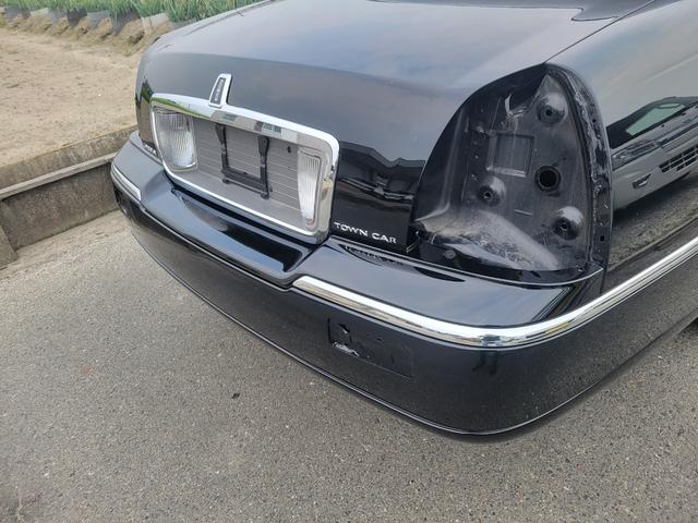 LINCOLN LINCOLN TOWNCAR