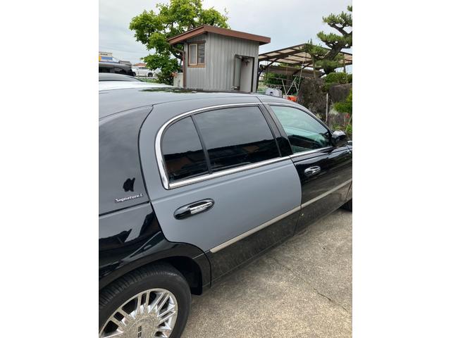LINCOLN LINCOLN TOWNCAR