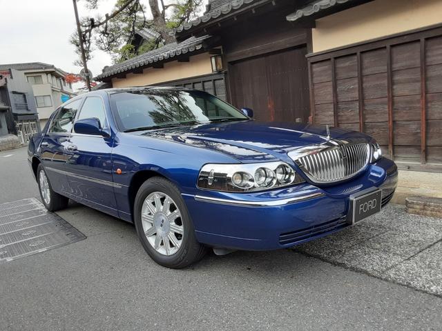 LINCOLN LINCOLN TOWNCAR