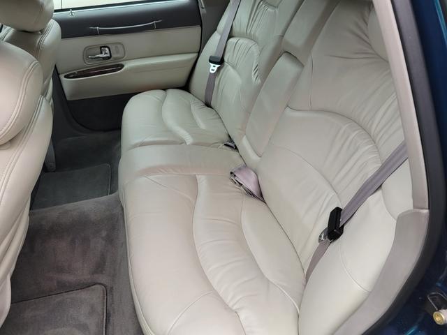 LINCOLN LINCOLN TOWNCAR SIGNATURE