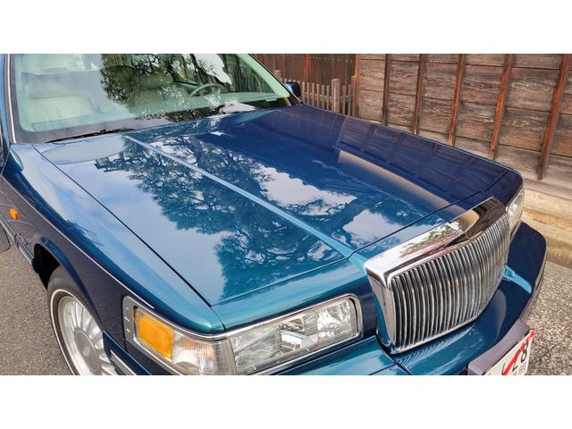 LINCOLN LINCOLN TOWNCAR SIGNATURE