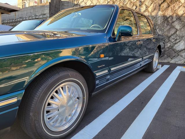 LINCOLN LINCOLN TOWNCAR SIGNATURE