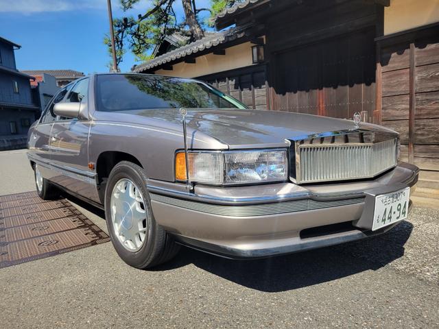 キャデラックコンコース エグゼクティブ 実走46000キロ ディーラー車 整備済み車(2枚目)