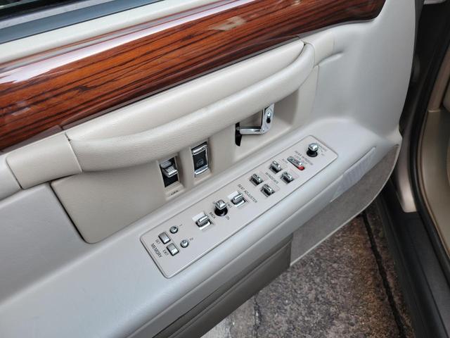 キャデラックコンコース エグゼクティブ 実走46000キロ ディーラー車 整備済み車(12枚目)