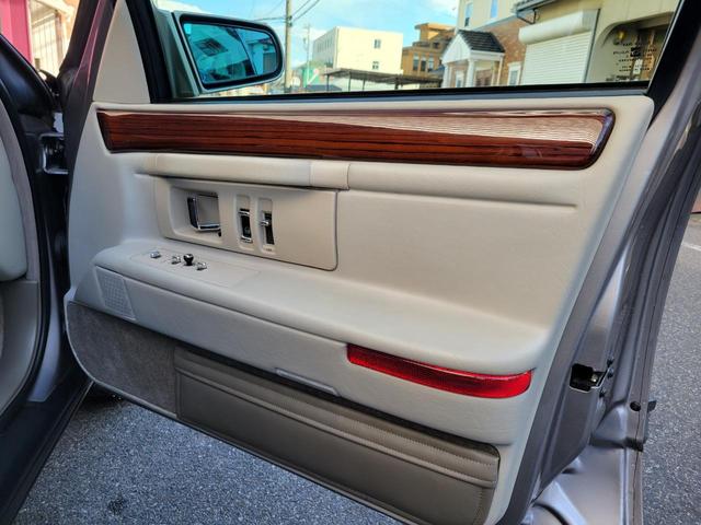 キャデラックコンコース エグゼクティブ 実走46000キロ ディーラー車 整備済み車(18枚目)