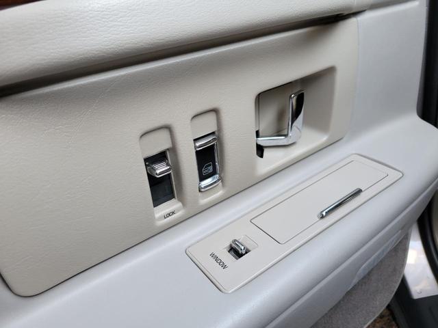 キャデラックコンコース エグゼクティブ 実走46000キロ ディーラー車 整備済み車(32枚目)