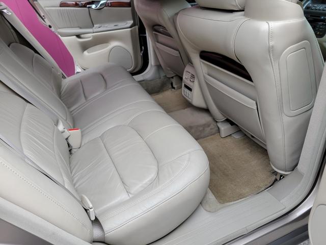 キャデラックドゥビル ＤＨＳ　ナイトビジョン　実走３２０００キロ　２オーナー車　整備済み車（26枚目）