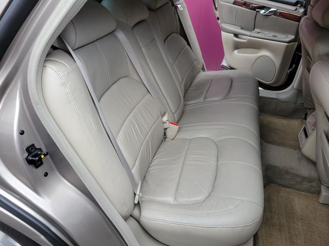 キャデラックドゥビル ＤＨＳ　ナイトビジョン　実走３２０００キロ　２オーナー車　整備済み車（27枚目）