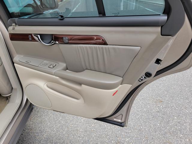 キャデラックドゥビル ＤＨＳ　ナイトビジョン　実走３２０００キロ　２オーナー車　整備済み車（30枚目）