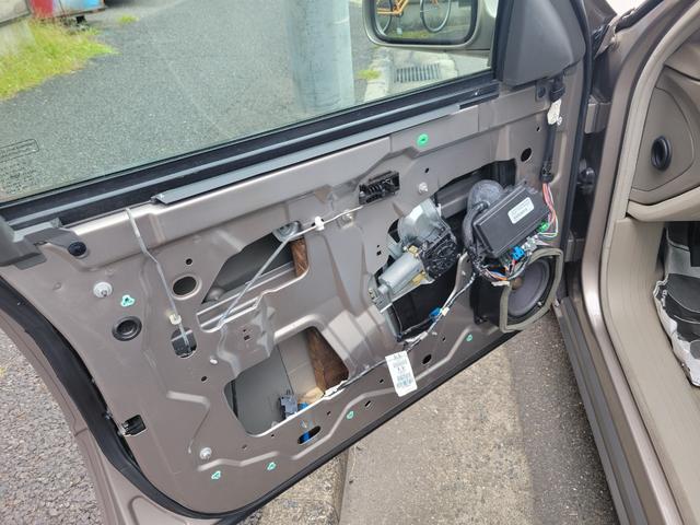 キャデラックドゥビル ＤＨＳ　ナイトビジョン　実走３２０００キロ　２オーナー車　整備済み車（56枚目）