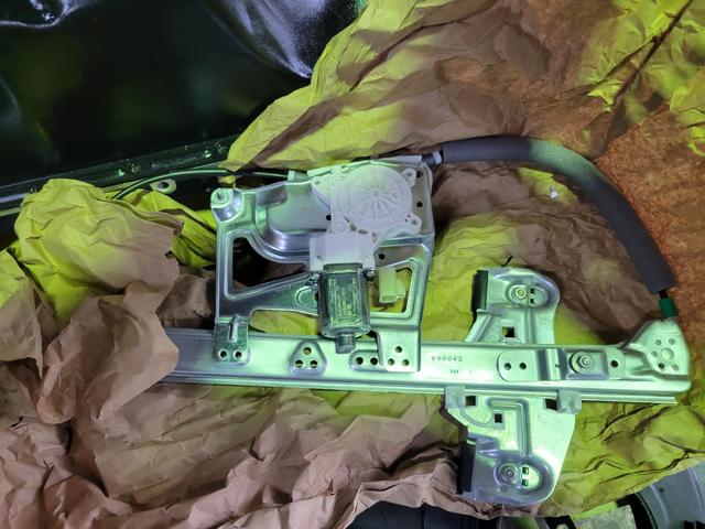 キャデラックドゥビル ＤＨＳ　ナイトビジョン　実走３２０００キロ　２オーナー車　整備済み車（58枚目）