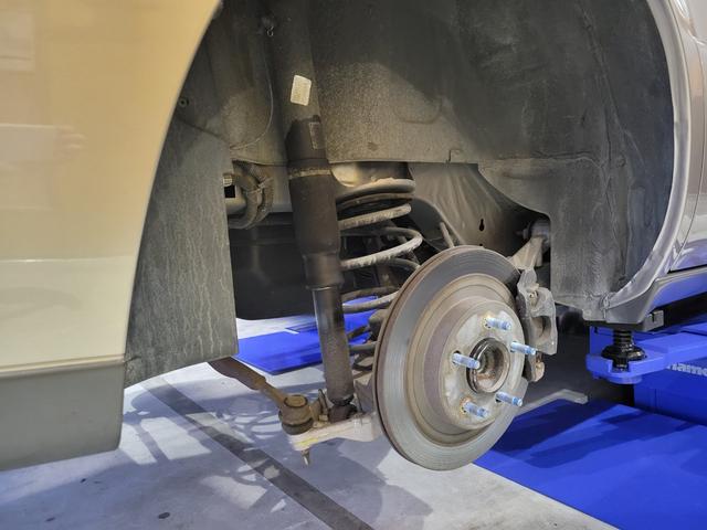 キャデラックドゥビル ＤＨＳ　ナイトビジョン　実走３２０００キロ　２オーナー車　整備済み車（67枚目）