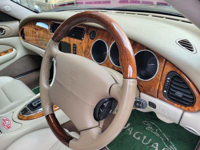 ジャガーその他  XKRコンバーチブルEパック限定車 実走48000キロ(5枚目)