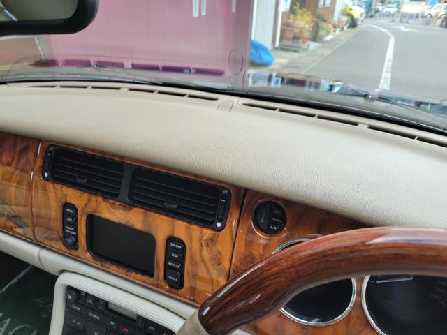 ジャガーその他  XKRコンバーチブルEパック限定車 実走48000キロ(6枚目)