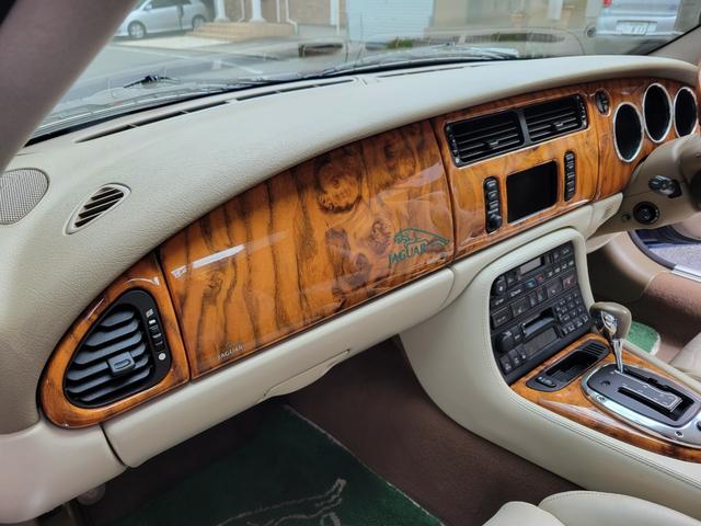 ジャガーその他  XKRコンバーチブルEパック限定車 実走48000キロ(8枚目)