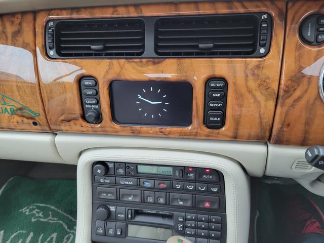 ジャガーその他  XKRコンバーチブルEパック限定車 実走48000キロ(12枚目)