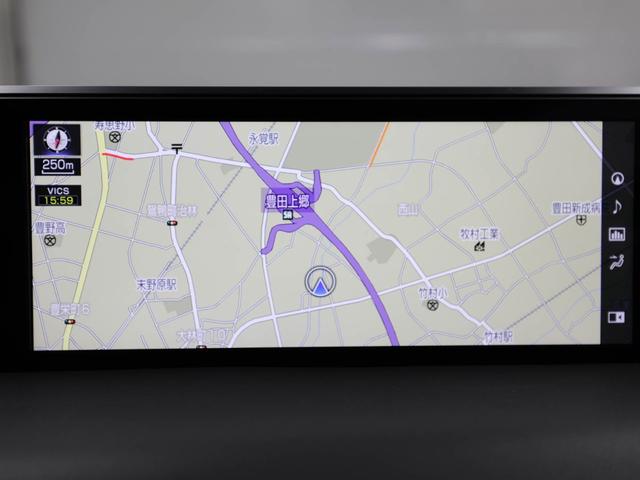 ＵＸ ＵＸ２００　Ｆスポーツ　ＣＰＯレクサス認定中古車　カラーヘッドアップディスプレイ　パノラミックビューモニター　ムーンルーフ（チルト＆スライド式）　おくだけ充電　ヘルスブライト（抗菌・抗ウイルス）施工済み（13枚目）