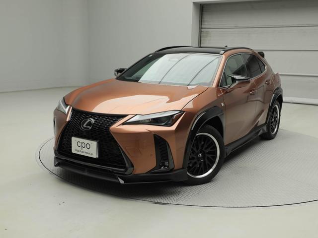 ＵＸ ＵＸ３００ｈ　Ｆスポーツ　ＣＰＯレクサス認定中古車　ＴＲＤフルエアロ　ルーフレール　シートベンチレーション　カラーヘッドアップディスプレイ　パノラミックビューモニター　ドライブレコーダー（2枚目）