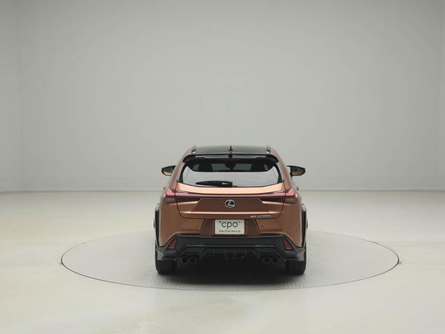 ＵＸ ＵＸ３００ｈ　Ｆスポーツ　ＣＰＯレクサス認定中古車　ＴＲＤフルエアロ　ルーフレール　シートベンチレーション　カラーヘッドアップディスプレイ　パノラミックビューモニター　ドライブレコーダー（5枚目）