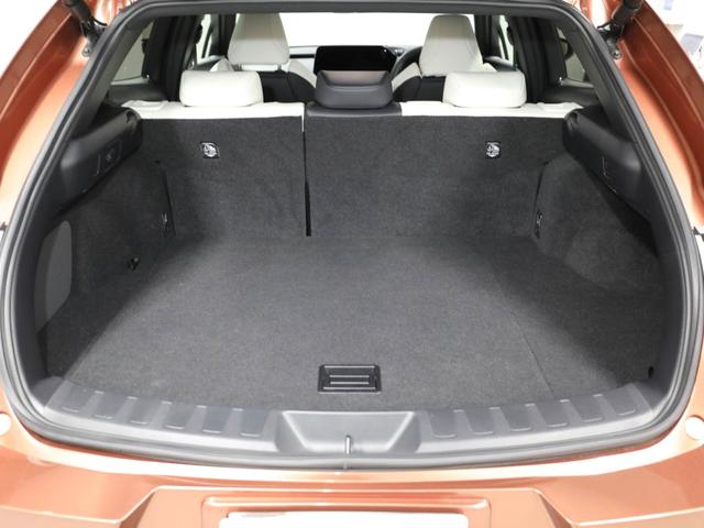 ＵＸ ＵＸ３００ｈ　Ｆスポーツ　ＣＰＯレクサス認定中古車　ＴＲＤフルエアロ　ルーフレール　シートベンチレーション　カラーヘッドアップディスプレイ　パノラミックビューモニター　ドライブレコーダー（12枚目）