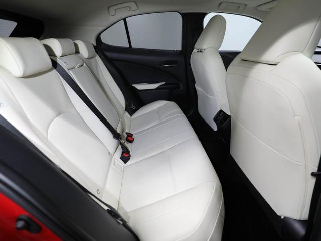 UX UX300e バージョンL CPOレクサス認定中古車 ムーンルーフ ブラインドスポットモニター カラーヘッドアップディスプレイ パノラミックビューモニター おくだけ充電(11枚目)