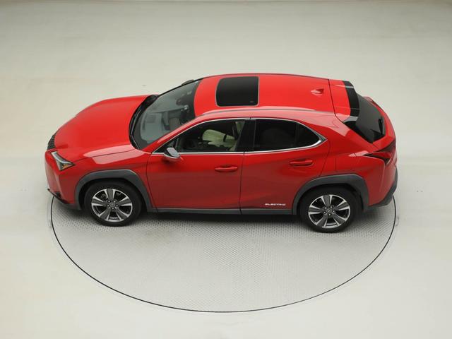 UX UX300e バージョンL CPOレクサス認定中古車 ムーンルーフ ブラインドスポットモニター カラーヘッドアップディスプレイ パノラミックビューモニター おくだけ充電(25枚目)