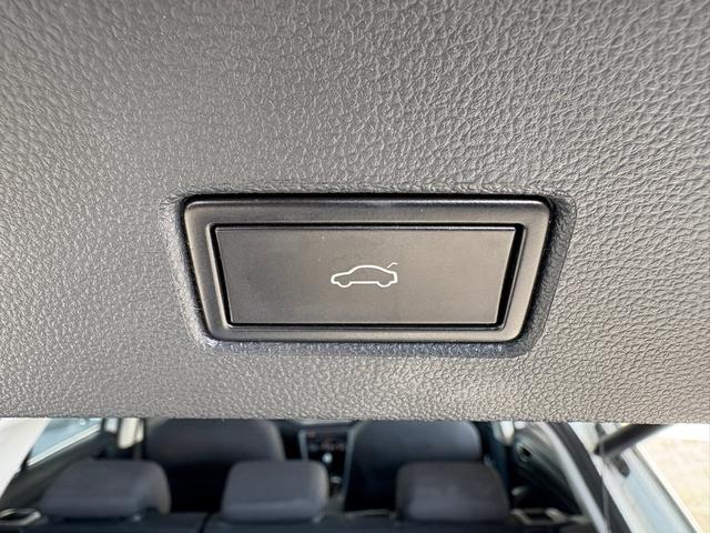 パワーテールゲートで、リヤゲートの開閉もスマート。