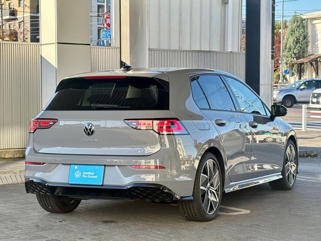 アフターサービスは全国のＶｏｌｋｓｗａｇｅｎ正規ディーラーで対応。遠方のお客様も安心してご購入いただけるよう、丁寧にサポートいたします。