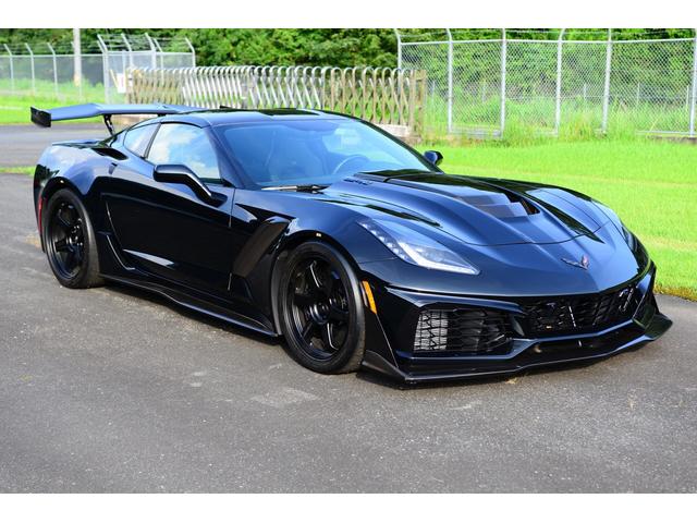 シボレーコルベット ＺＲ１　ＺＲ１　ＺＴＫ　３ＺＲ　Ｂｌｋ　ｏｎ　Ｂｌｋ　１９００　ｍｉｌｅｓ　Ｂｉｌｌｅｔ　Ｋｎｕｃｋｌｅｓ　ＴＥ３７　Ｃｕｐ２　ＺＰ　新品装着（2枚目）