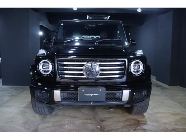 Ｇクラス Ｇ４５０ｄ　ローンチエディション限定車　マヌファクトューアプログラムプラス　ボディー同色スペアタイヤリング　ドライビングアシスタンスパッケージ　チタニウムグレーナッパレザー（ダイヤモンドステッチ入り）ＭＢＵＸナビ　キーレスゴー（14枚目）