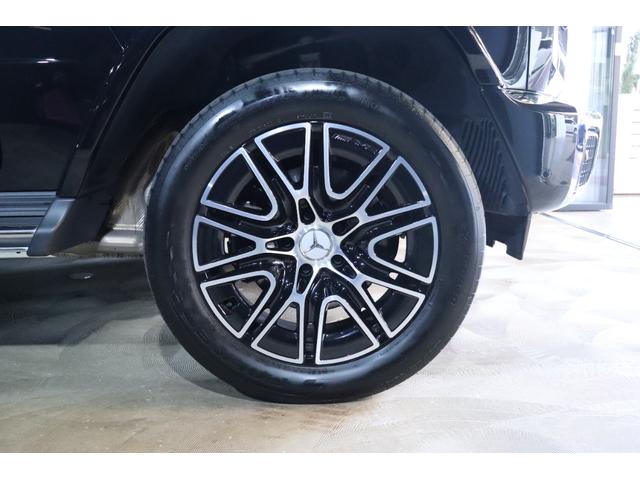 Ｇクラス Ｇ４５０ｄ　ローンチエディション限定車　マヌファクトューアプログラムプラス　ボディー同色スペアタイヤリング　ドライビングアシスタンスパッケージ　チタニウムグレーナッパレザー（ダイヤモンドステッチ入り）ＭＢＵＸナビ　キーレスゴー（18枚目）