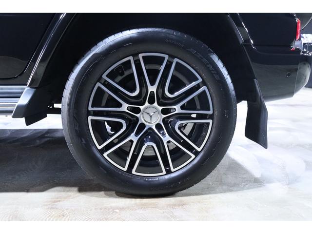 Ｇクラス Ｇ４５０ｄ　ローンチエディション限定車　マヌファクトューアプログラムプラス　ボディー同色スペアタイヤリング　ドライビングアシスタンスパッケージ　チタニウムグレーナッパレザー（ダイヤモンドステッチ入り）ＭＢＵＸナビ　キーレスゴー（20枚目）