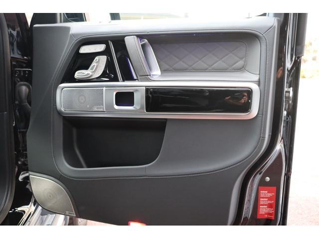 Ｇクラス Ｇ４５０ｄ　ローンチエディション限定車　マヌファクトューアプログラムプラス　ボディー同色スペアタイヤリング　ドライビングアシスタンスパッケージ　チタニウムグレーナッパレザー（ダイヤモンドステッチ入り）ＭＢＵＸナビ　キーレスゴー（29枚目）