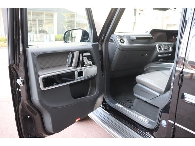 Ｇクラス Ｇ４５０ｄ　ローンチエディション限定車　マヌファクトューアプログラムプラス　ボディー同色スペアタイヤリング　ドライビングアシスタンスパッケージ　チタニウムグレーナッパレザー（ダイヤモンドステッチ入り）ＭＢＵＸナビ　キーレスゴー（39枚目）
