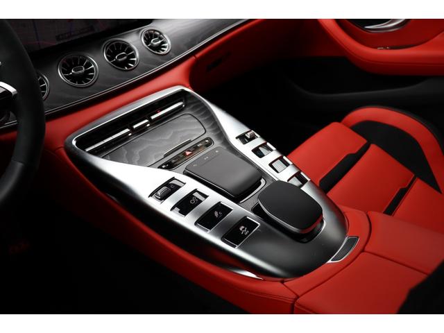 GT 4ドアクーペ 53 4マチック+ AMGダイナミックプラスパッケージ ガラススライディングルーフ Burmesterサラウンドサウンドシステム メモリー付きパワーシート アンビエントライト フットトランクオープナー シートヒーター(49枚目)