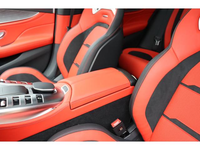 GT 4ドアクーペ 53 4マチック+ AMGダイナミックプラスパッケージ ガラススライディングルーフ Burmesterサラウンドサウンドシステム メモリー付きパワーシート アンビエントライト フットトランクオープナー シートヒーター(50枚目)
