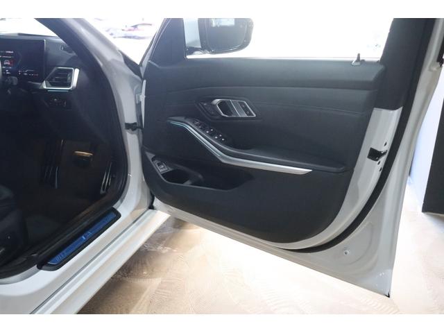 3シリーズ 318iツーリング Mスポーツ 後期モデル、ヘッドアップディスプレー、ハーフレザーシート、低ダストブレーキパット(24枚目)