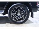 Ｇ４５０ｄ　ローンチエディション限定車　マヌファクトューアプログラムプラス　ボディー同色スペアタイヤリング　ドライビングアシスタンスパッケージ　チタニウムグレーナッパレザー（ダイヤモンドステッチ入り）ＭＢＵＸナビ　キーレスゴー（20枚目）