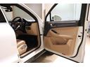 マカン　シートヒーター　ポルシェエントリー＆ドライブシステム　プライバシーガラス　フロントパワーシート　ベージュレザー　サラウンドビュー（28枚目）